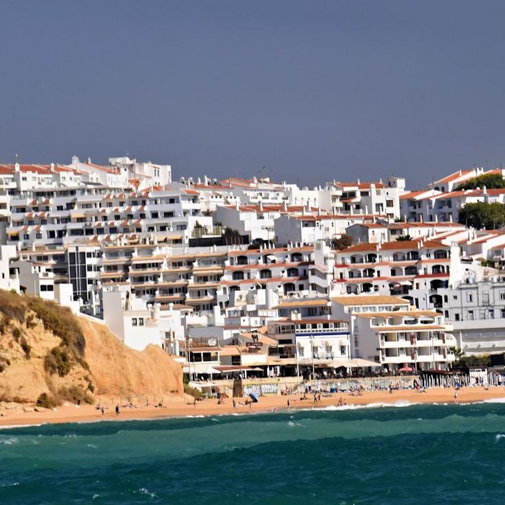 Outdoor terrace seating suitable for families in Zurich